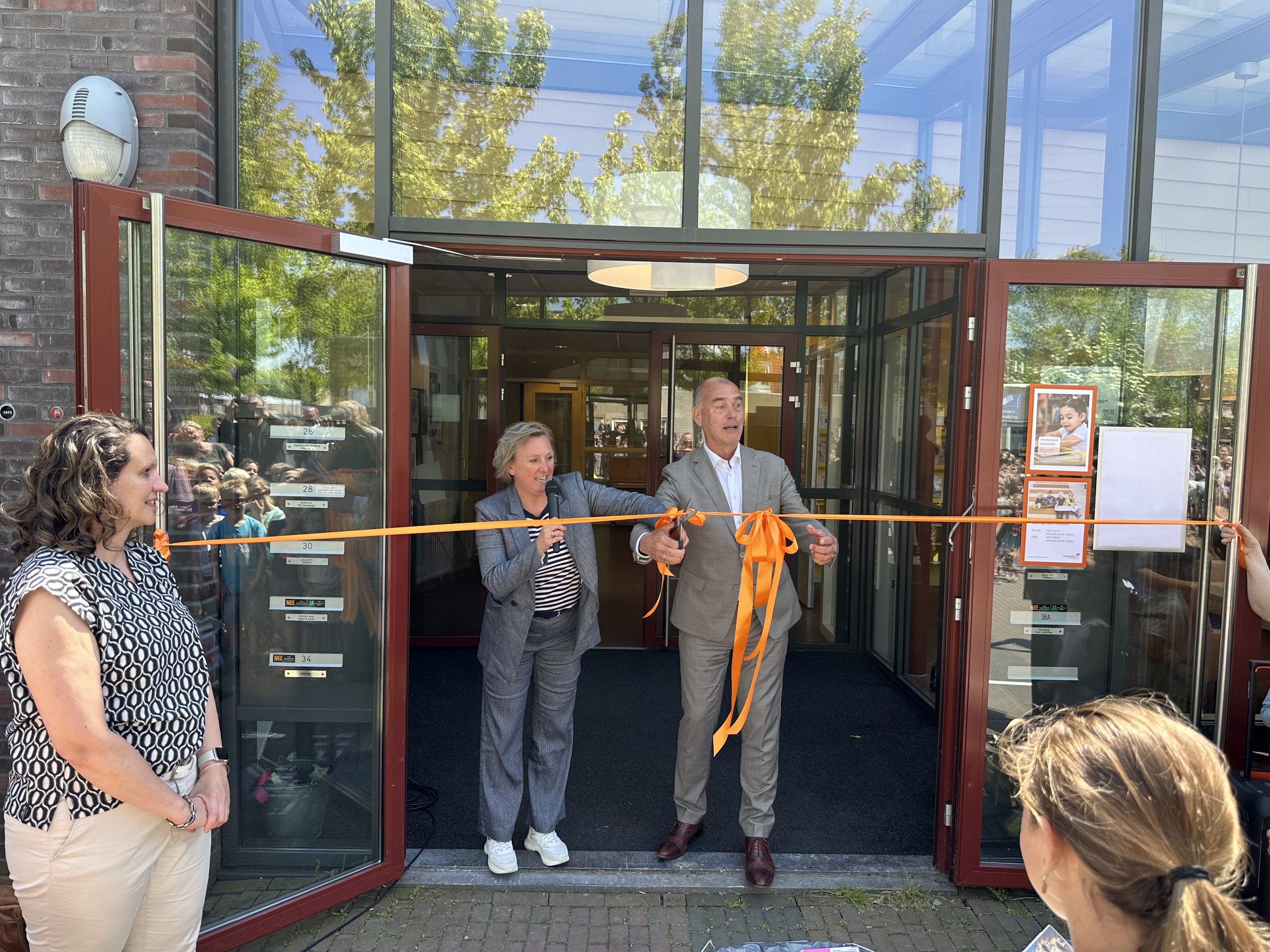 Opening bibliotheek Linschoten 2